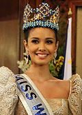 https://upload.wikimedia.org/wikipedia/commons/thumb/0/08/Miss_World_2013_Megan_Young_%28cropped%29.jpg/120px-Miss_World_2013_Megan_Young_%28cropped%29.jpg